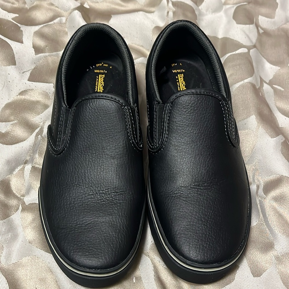 Non slip shoes